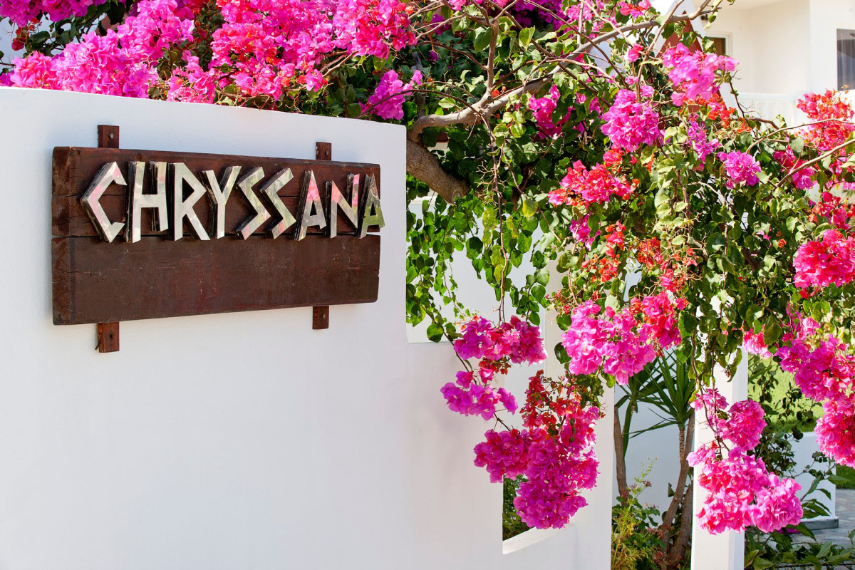 Mrs Chryssana Beach Hotel Crete by GHH