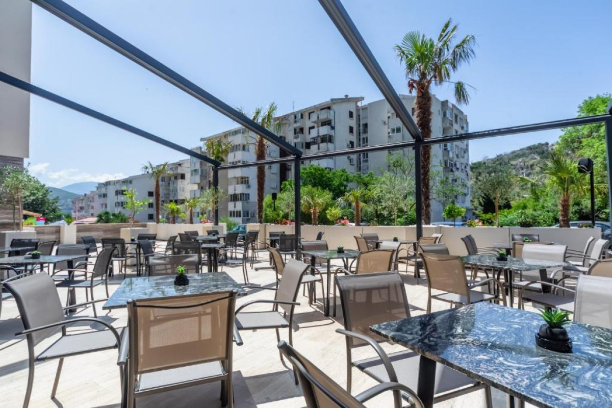 N Hotel Sutomore