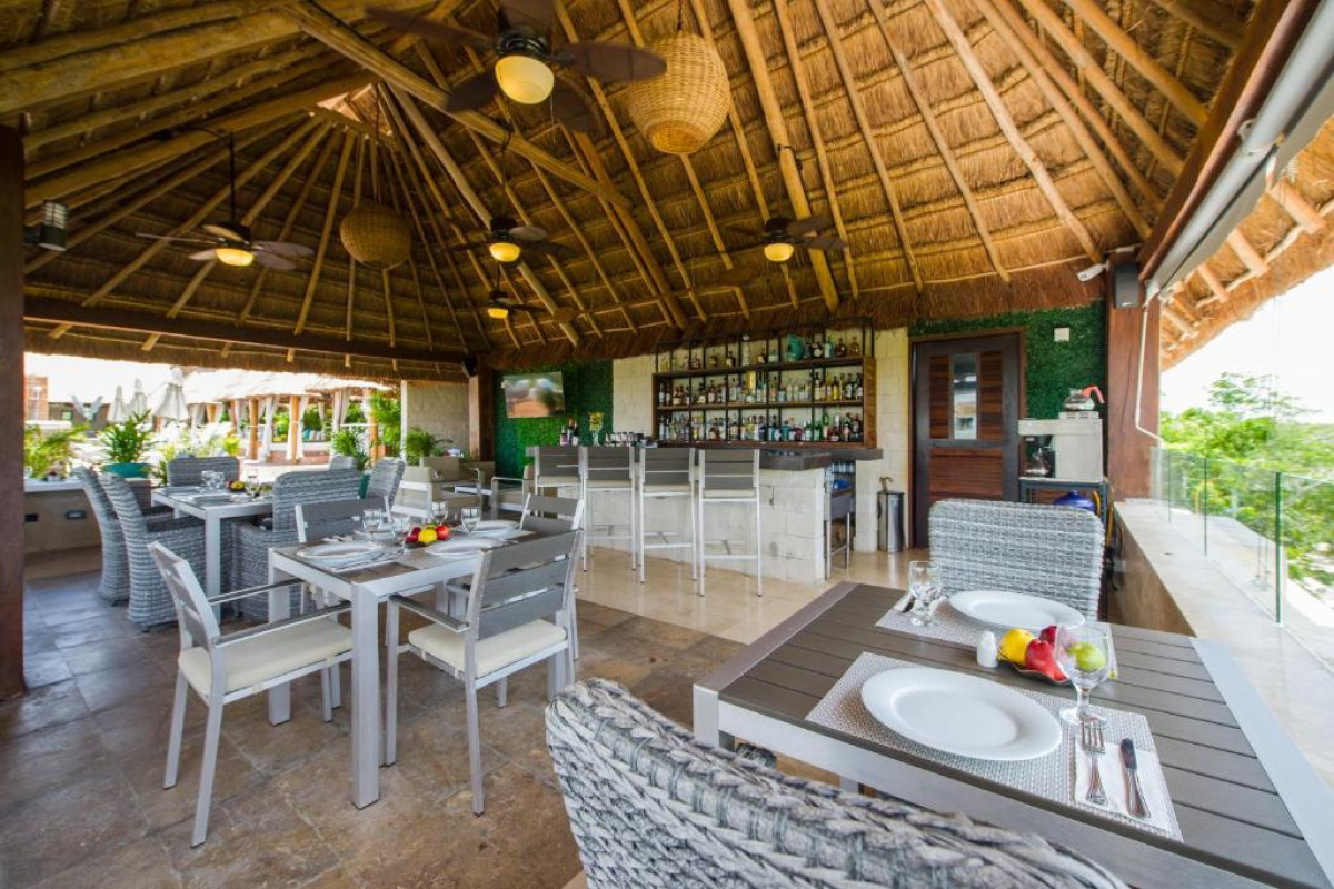 Naay Tulum Curamoria Collection