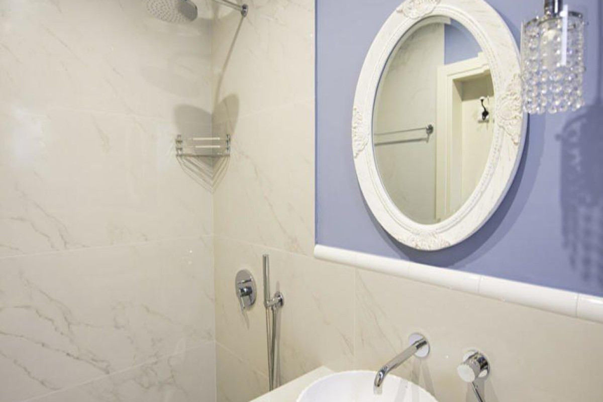 Nafsika Suites