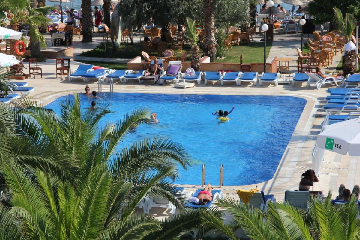 NAGI BEACH HOTEL