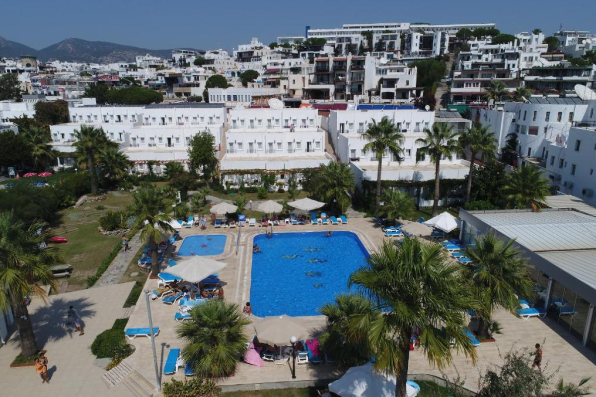 NAGI BEACH HOTEL