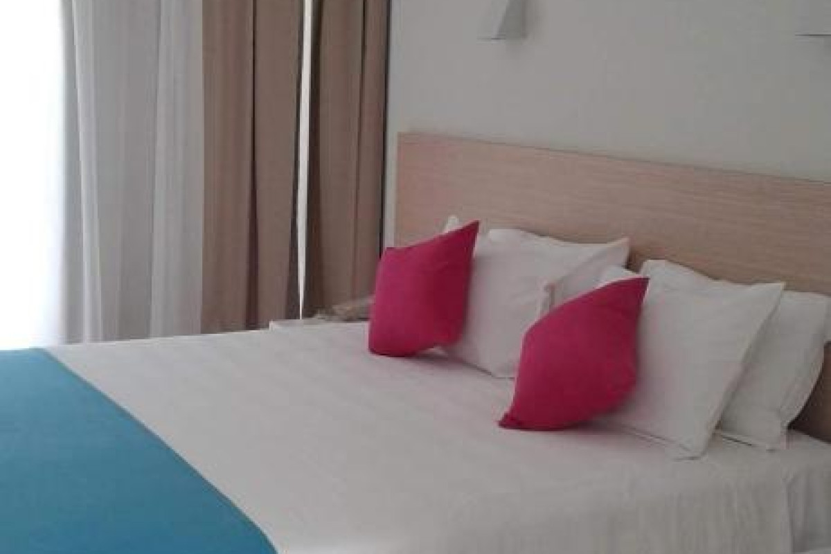Nasos Hotel & Resort