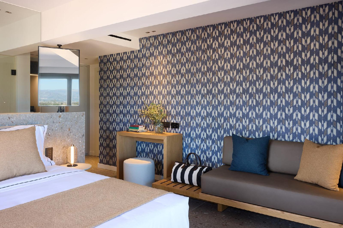 Naus Hotel