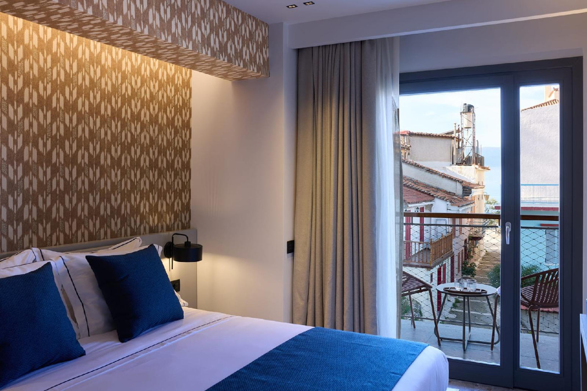 Naus Hotel