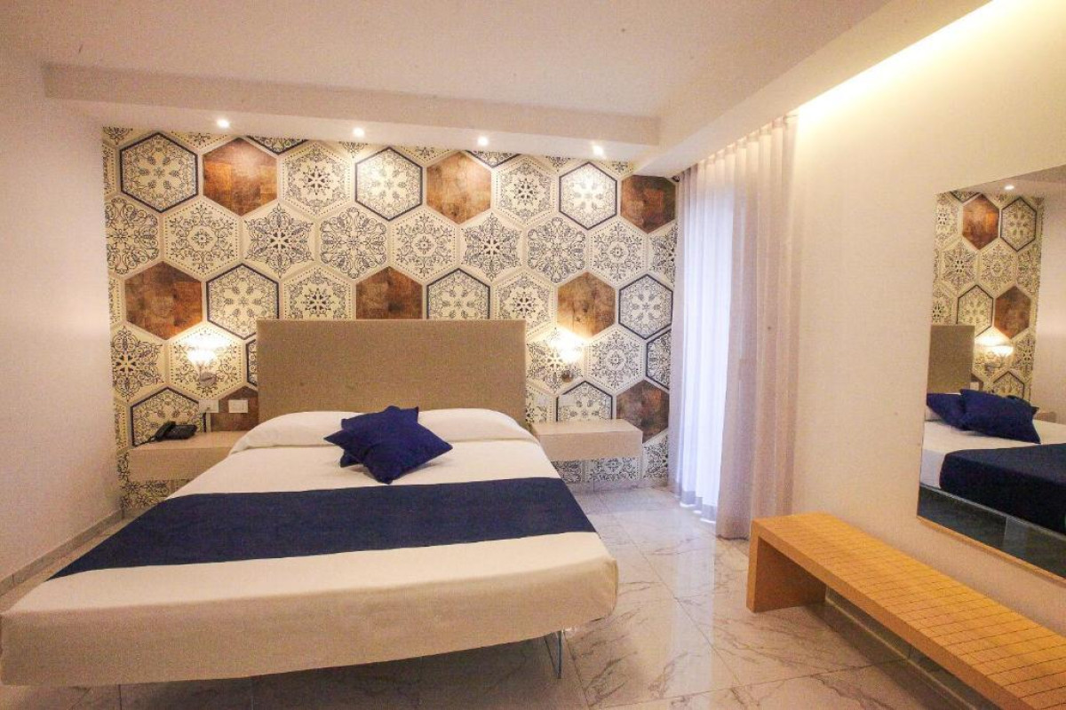 Nautilus Hotel