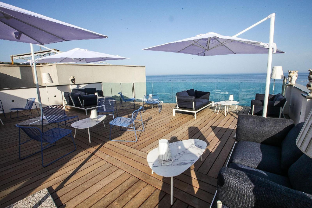 Nautilus Hotel