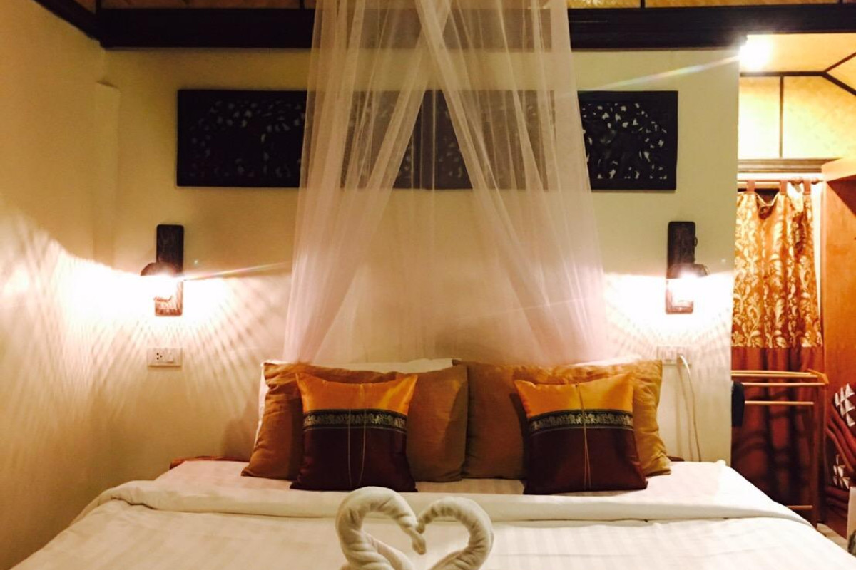 NAUTILUS RIGHT ON THE BEACH RESORT - ADULTS ONLY