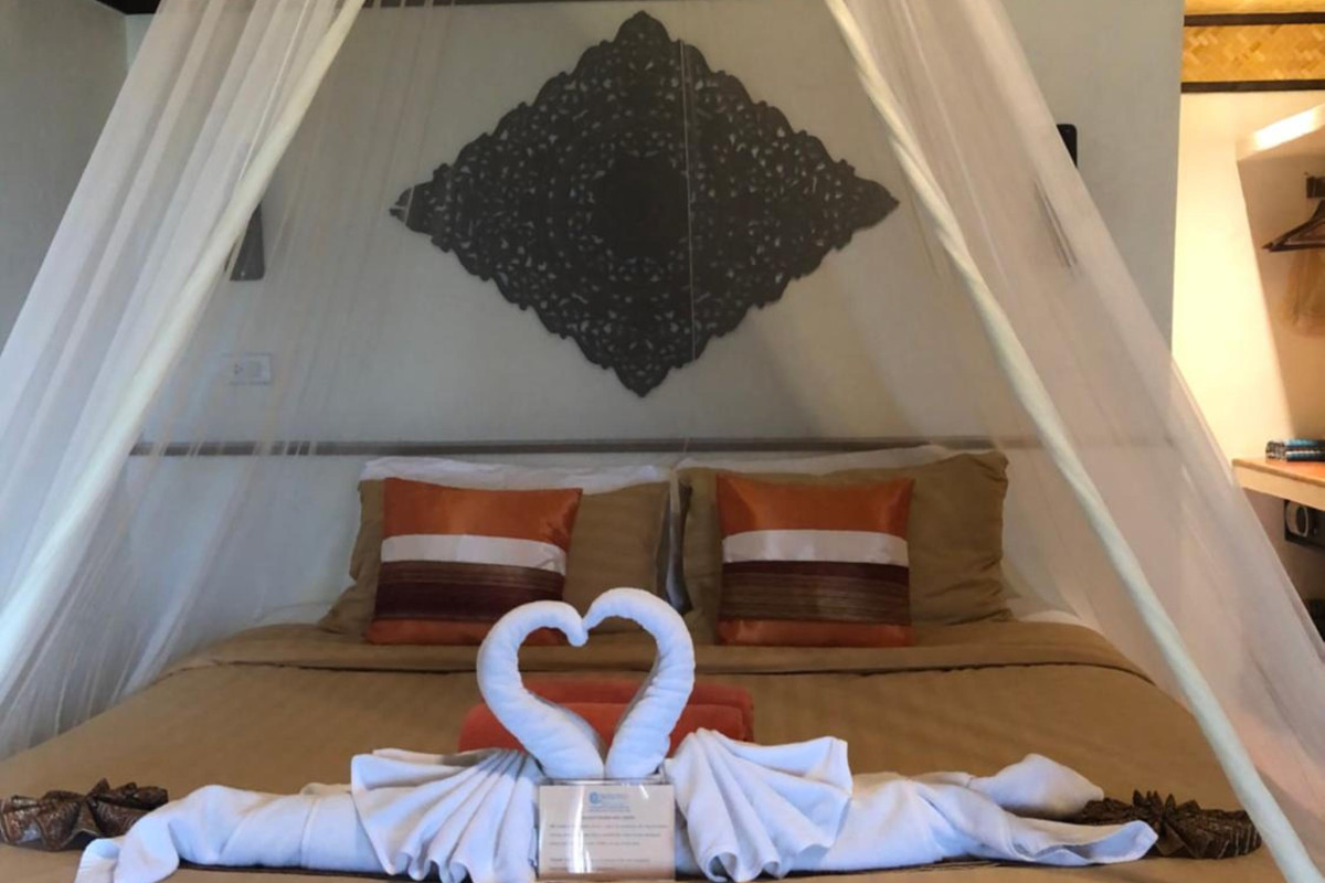 NAUTILUS RIGHT ON THE BEACH RESORT - ADULTS ONLY