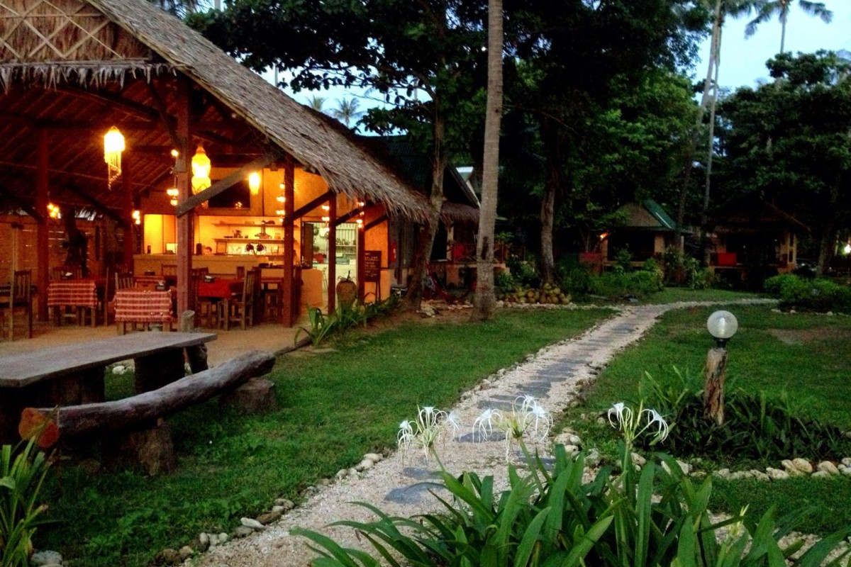 NAUTILUS RIGHT ON THE BEACH RESORT - ADULTS ONLY