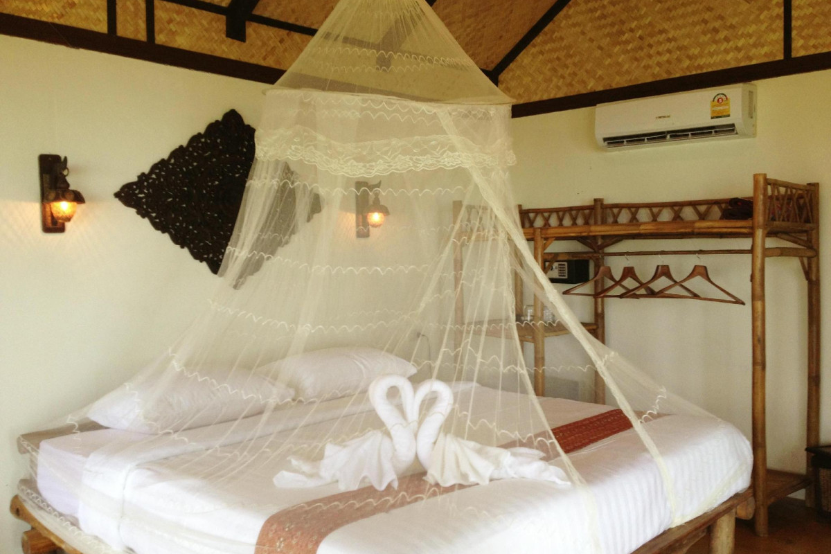 NAUTILUS RIGHT ON THE BEACH RESORT - ADULTS ONLY