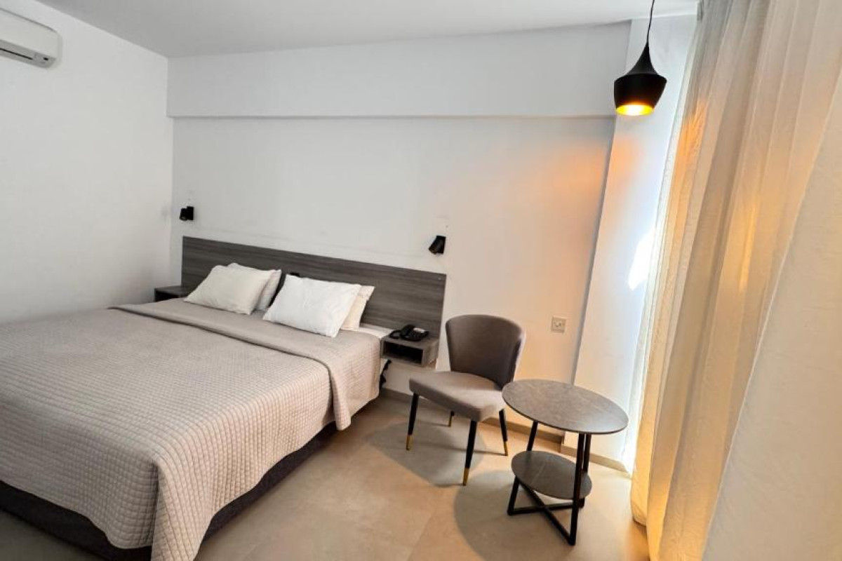 NAVARRIA HOTEL
