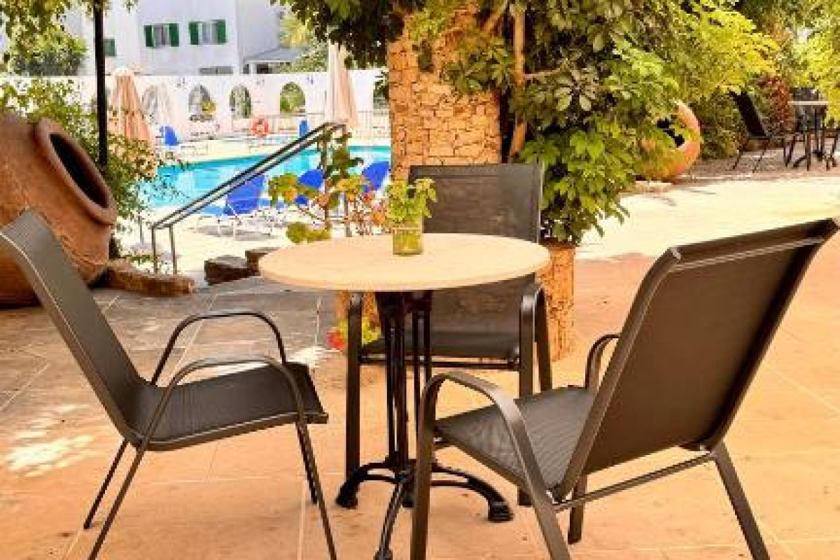 NAVARRIA HOTEL