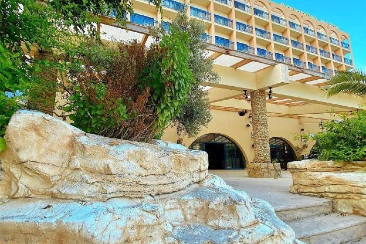 NAVARRIA HOTEL