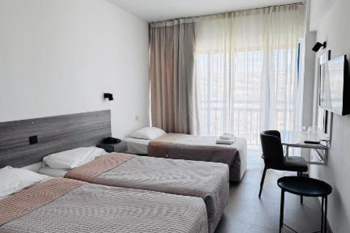 NAVARRIA HOTEL