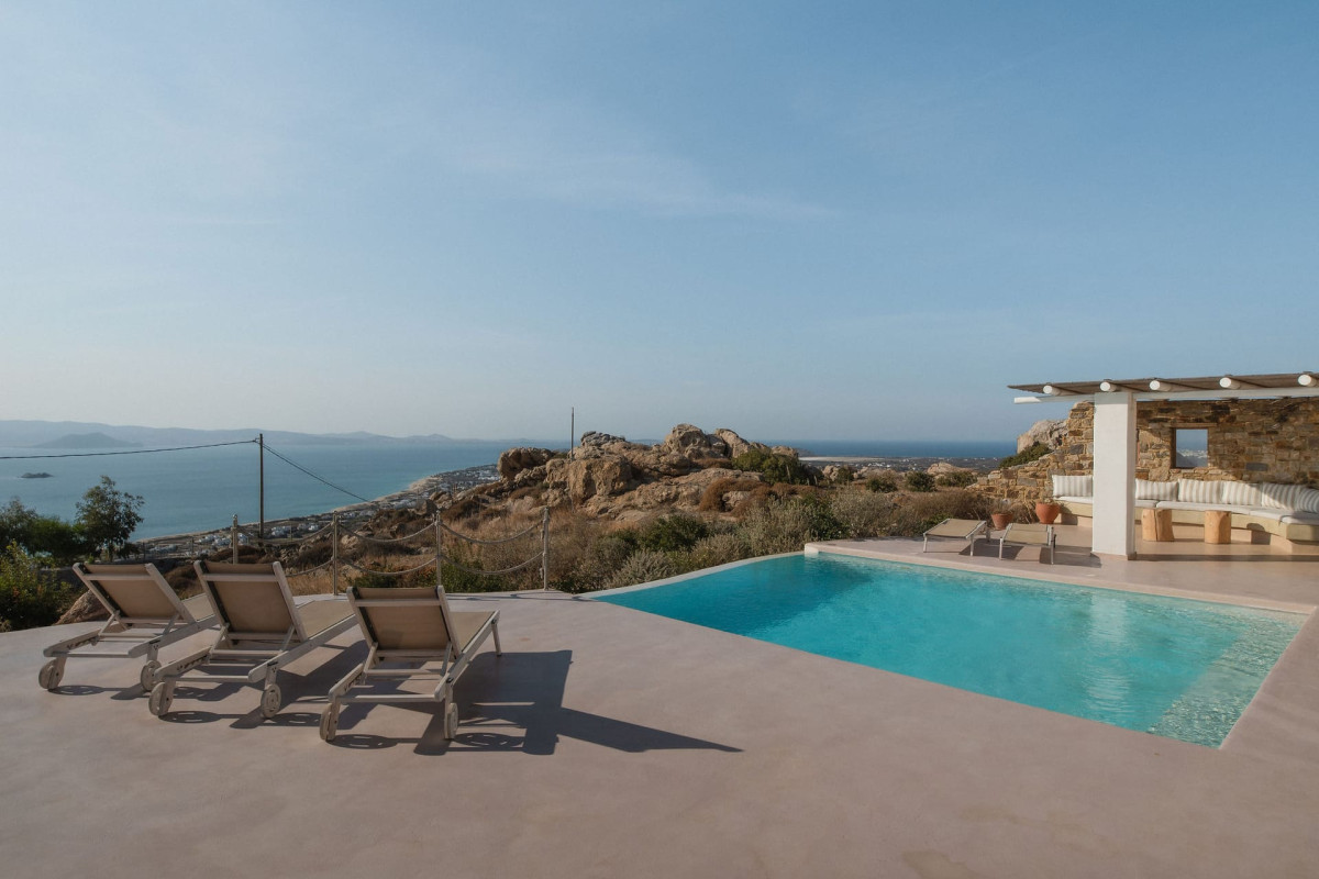 Naxos Grande Vista