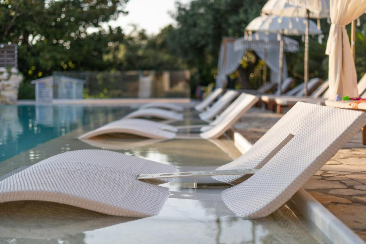 Nefeli Hotel