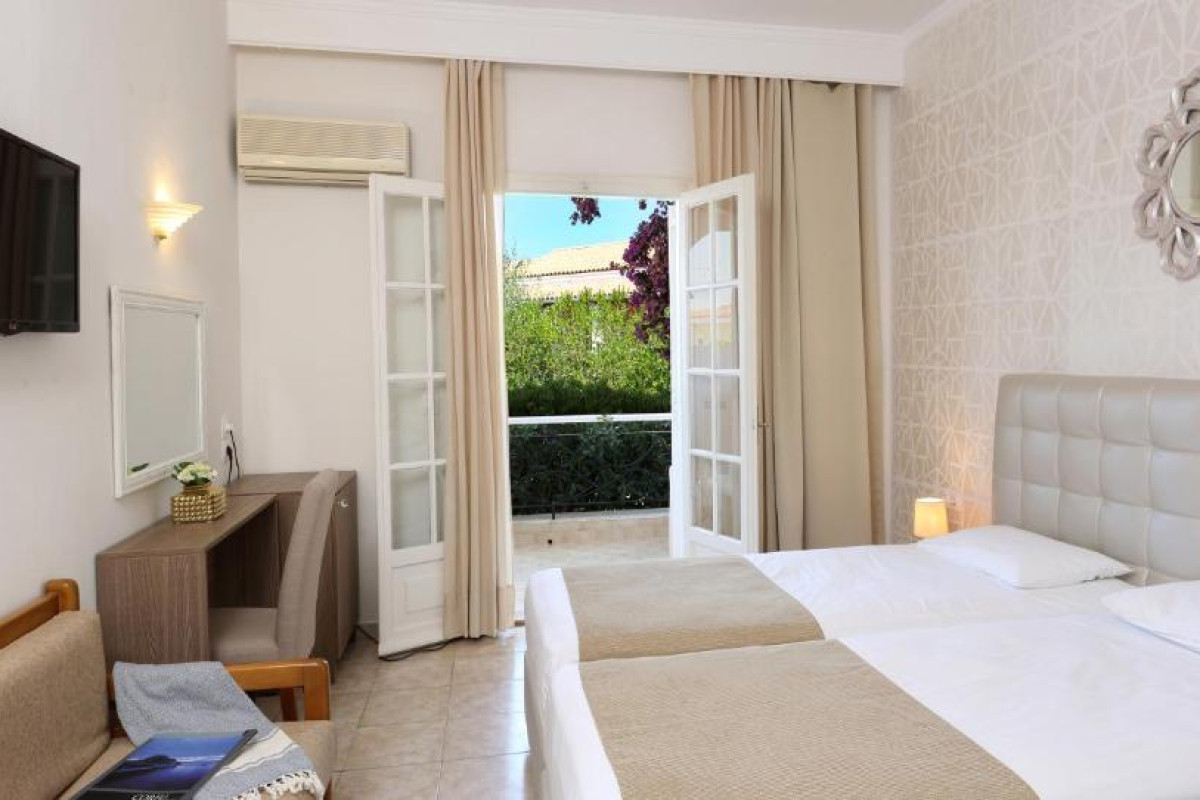 Nefeli Hotel