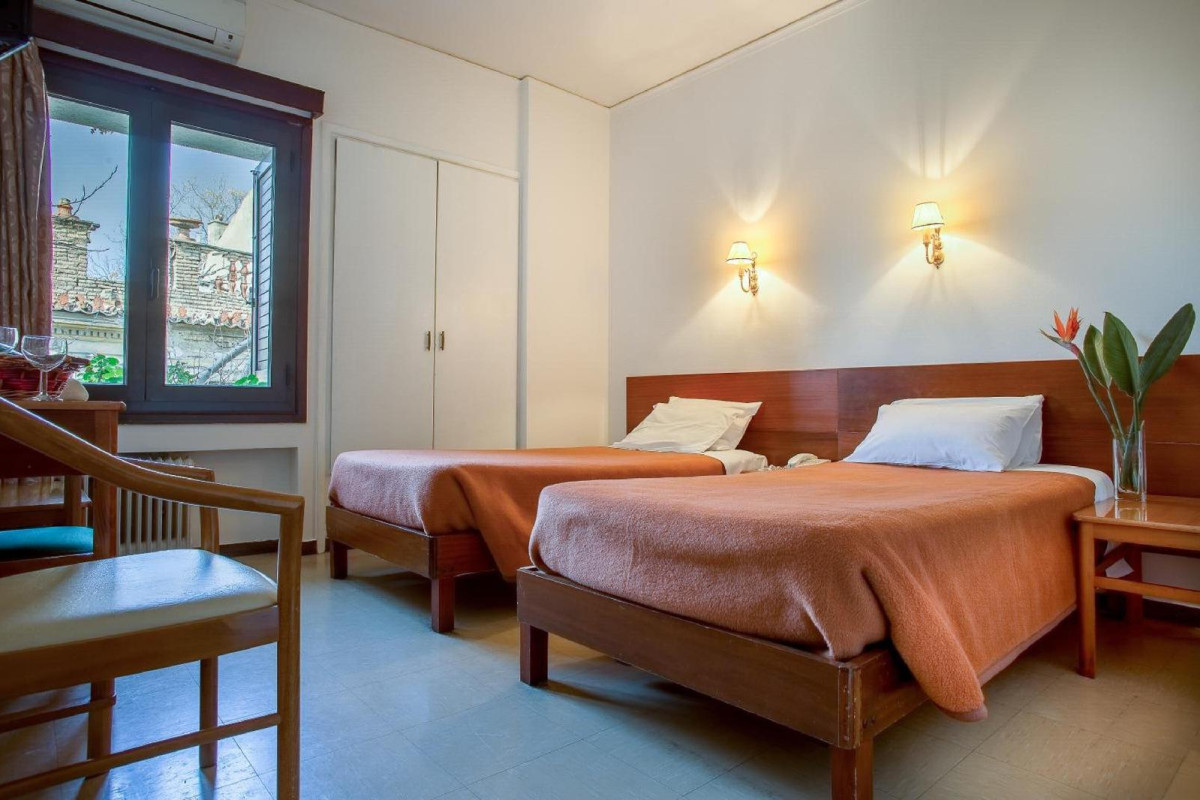 Nefeli Hotel