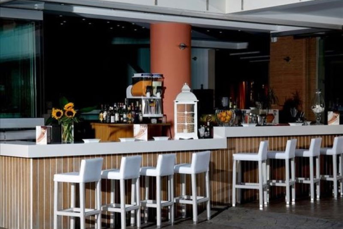 NEFELI HOTEL PLATANES