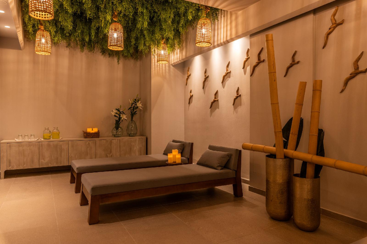 NELIA BEACH HOTEL  SPA