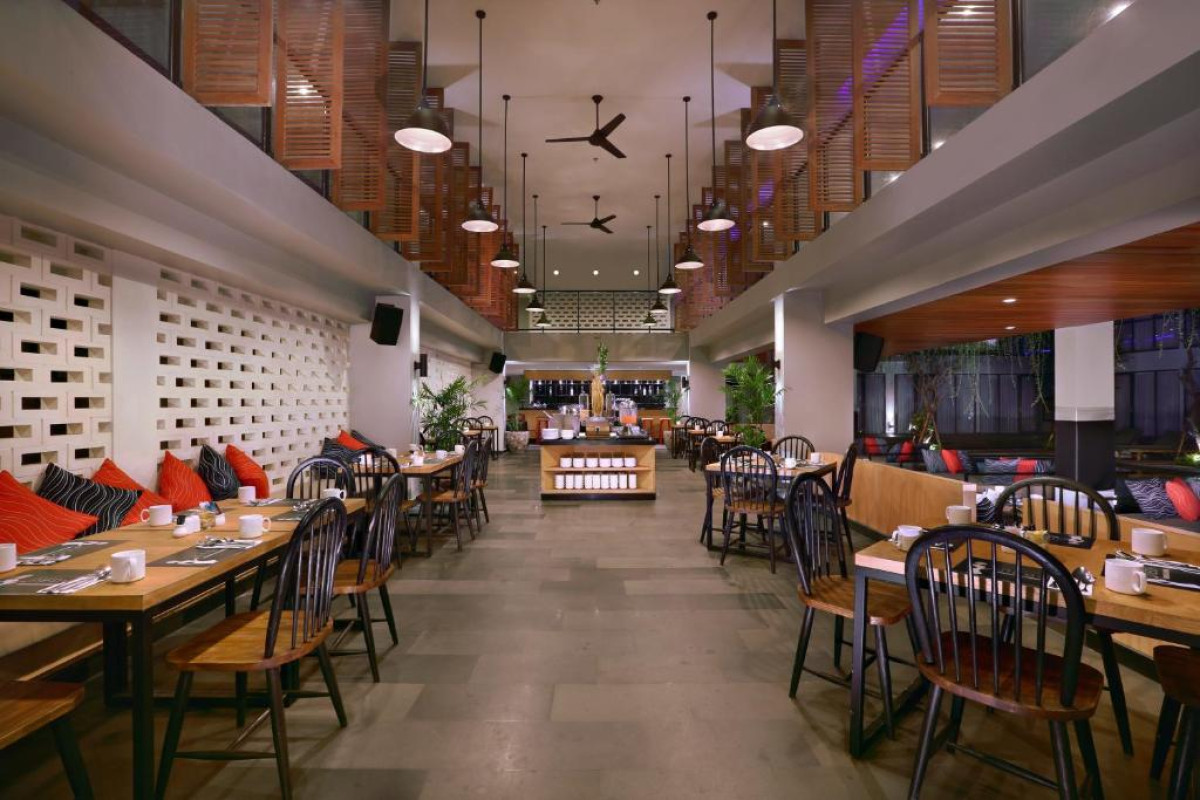 Neo Kuta Legian by Aston