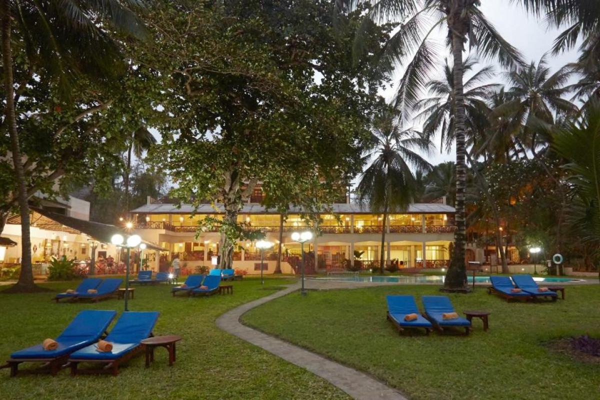 NEPTUNE BEACH RESORT (BAMBURI)