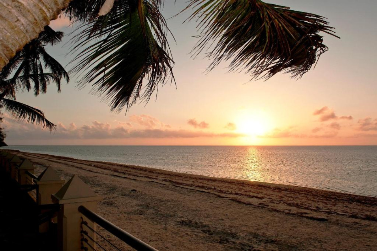 NEPTUNE BEACH RESORT (BAMBURI)