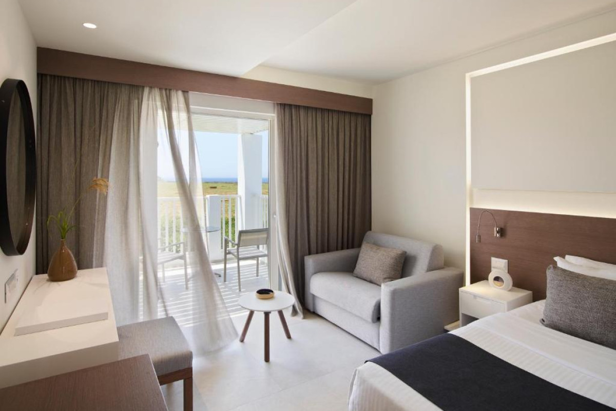 Neptune Luxury Resort