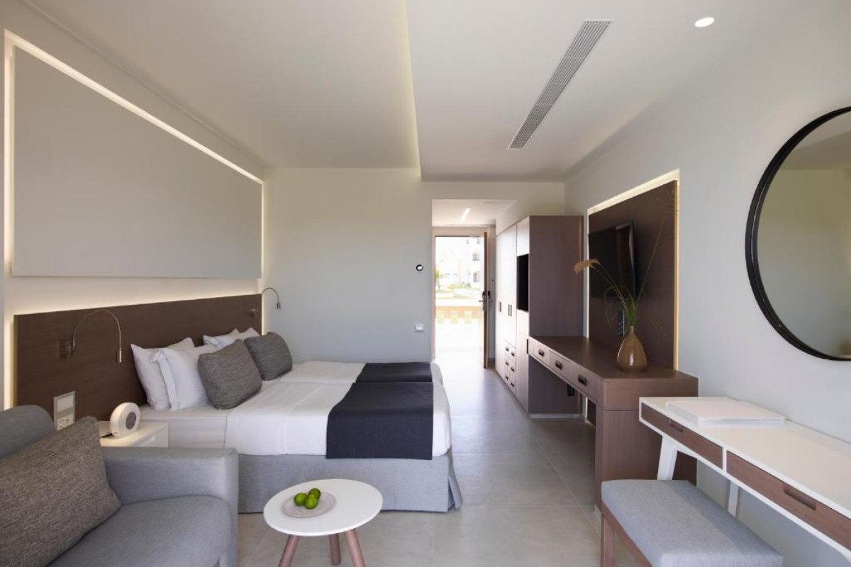 Neptune Luxury Resort