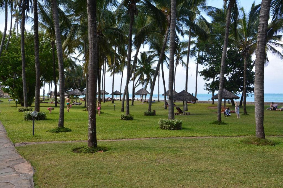Neptune Village Beach Resort & Spa