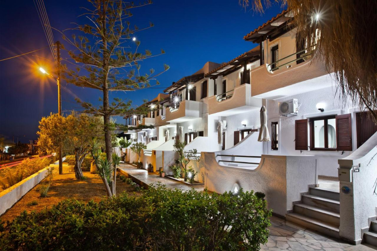 NEW AURORA APTS STUDIOS