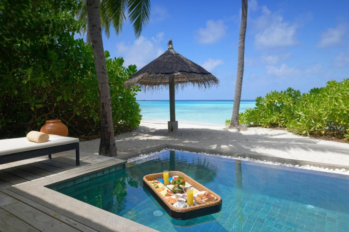 NH Collection Havodda Resort Maldives