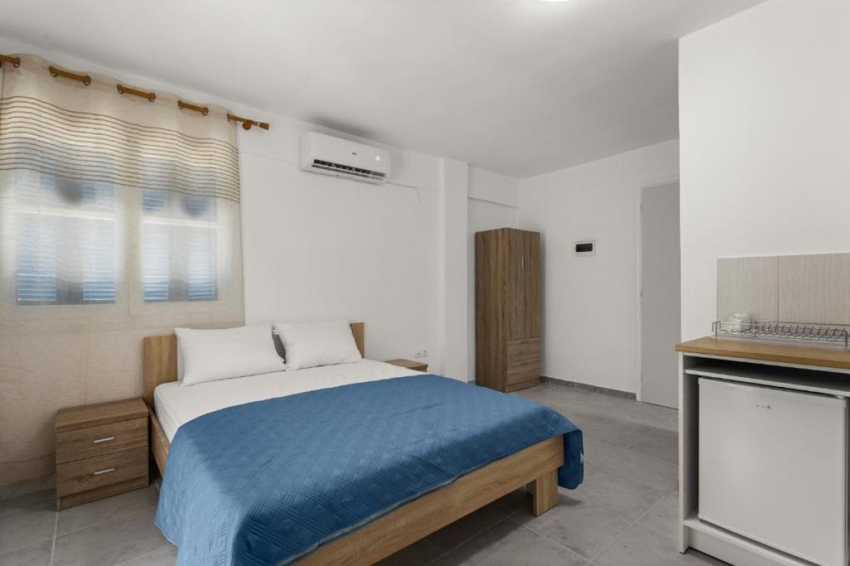 Nikas Rooms and Apartments