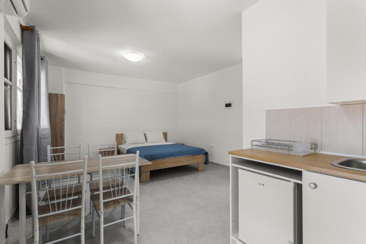 Nikas Rooms and Apartments