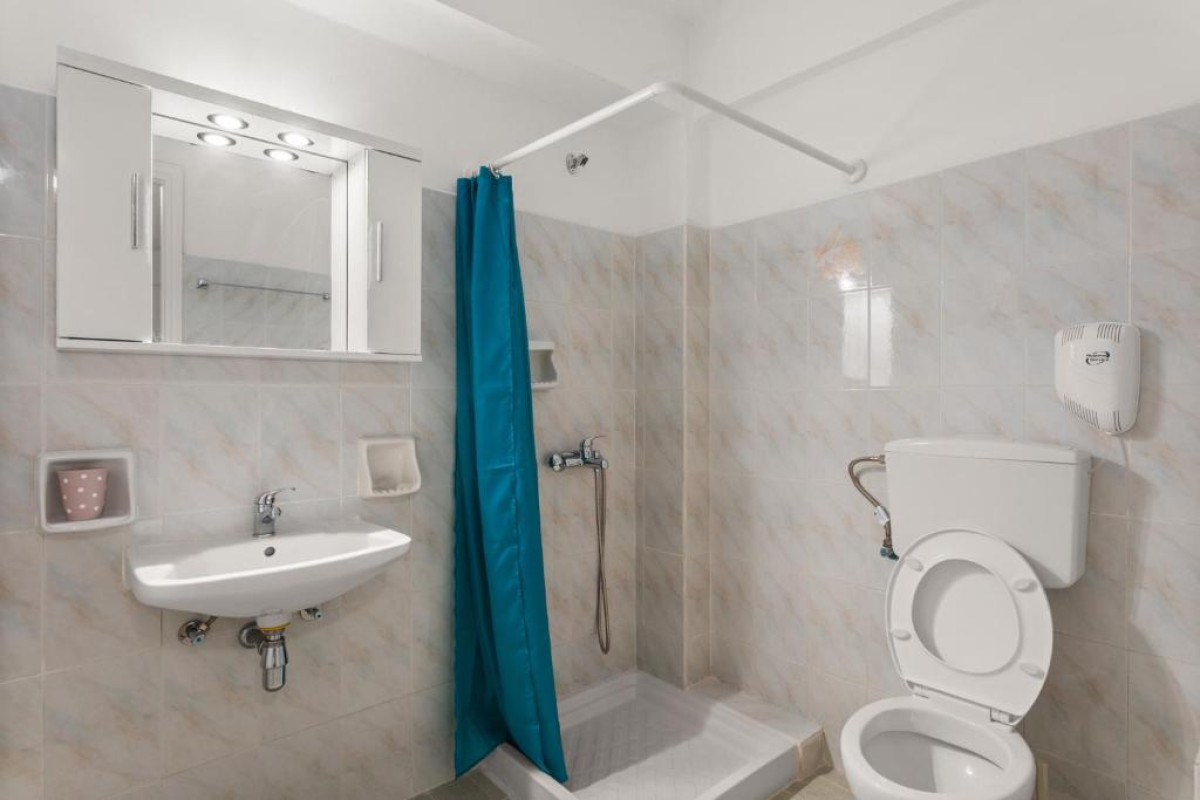 Nikas Rooms and Apartments