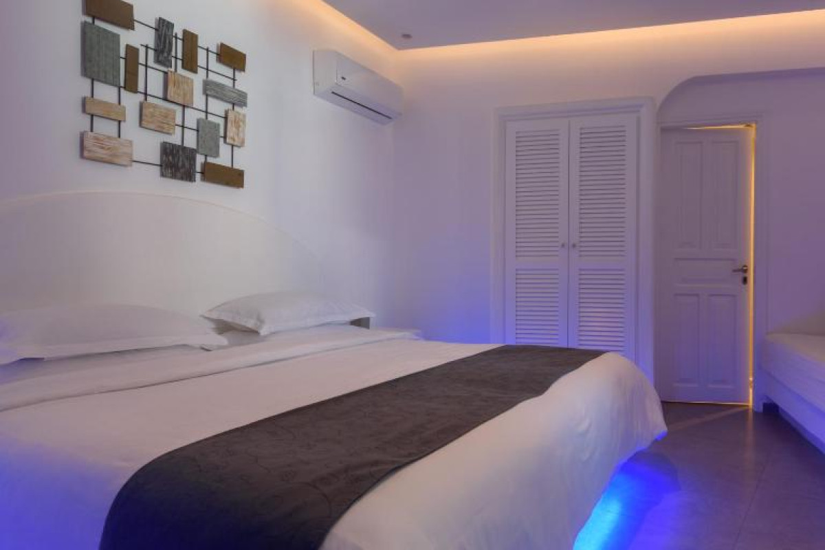 Nikolas Hotel