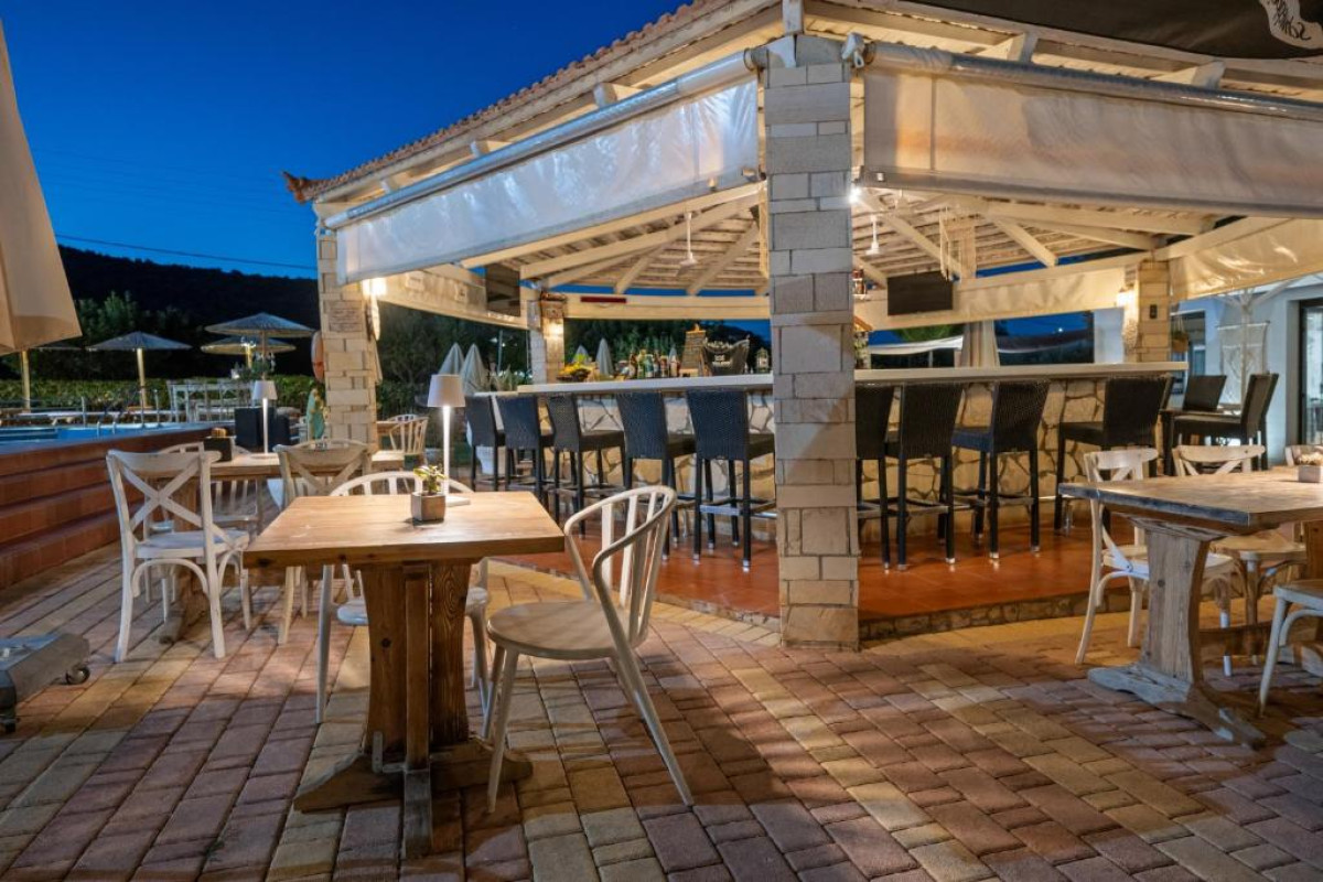 Nikos Apartments Stalis
