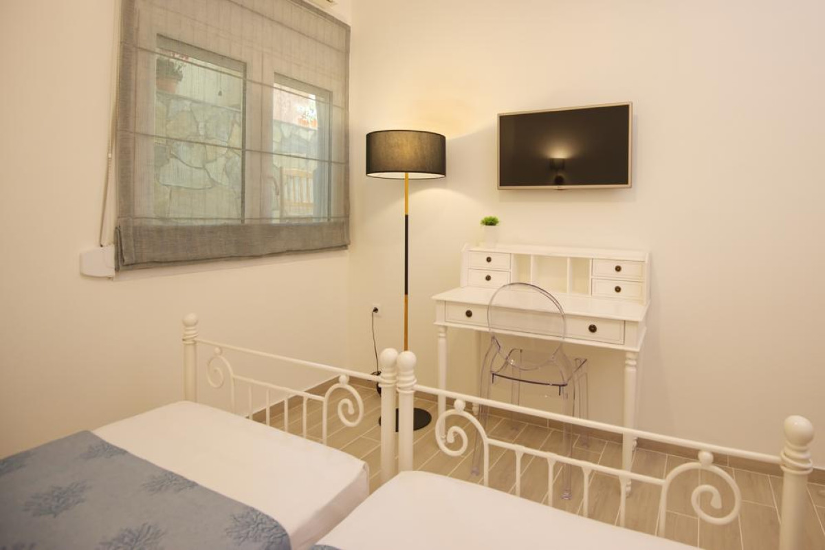 Nina Apartments