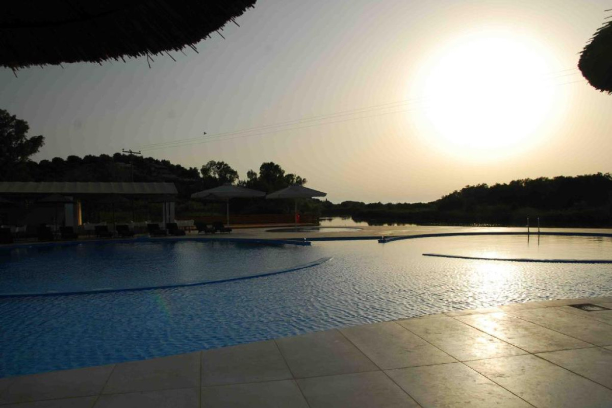 Ninos Laguna Holiday Resort