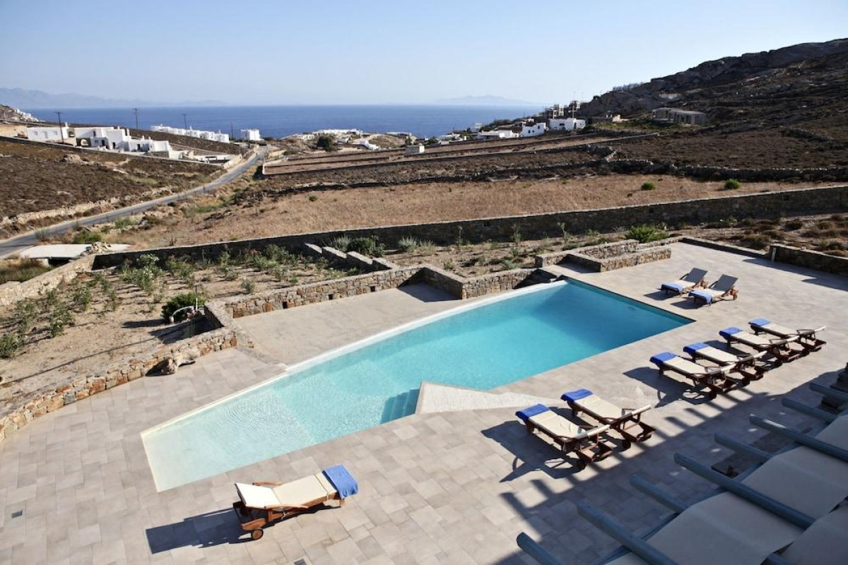 Niriides Homes & Villas