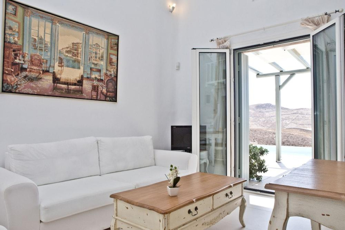 Niriides Homes & Villas