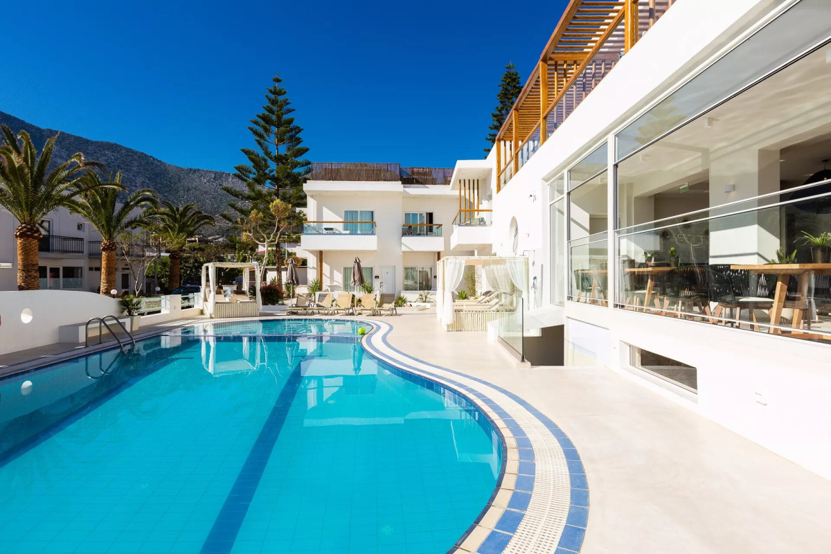NOSTOS BEACH BOUTIQUE HOTEL