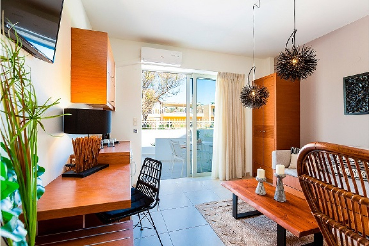 NOSTOS BOUTIQUE HOTEL