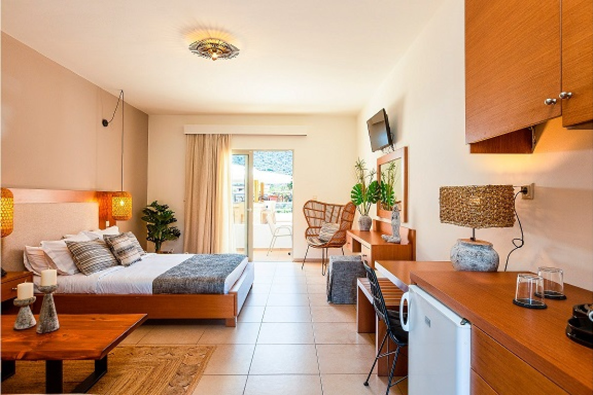 NOSTOS BOUTIQUE HOTEL