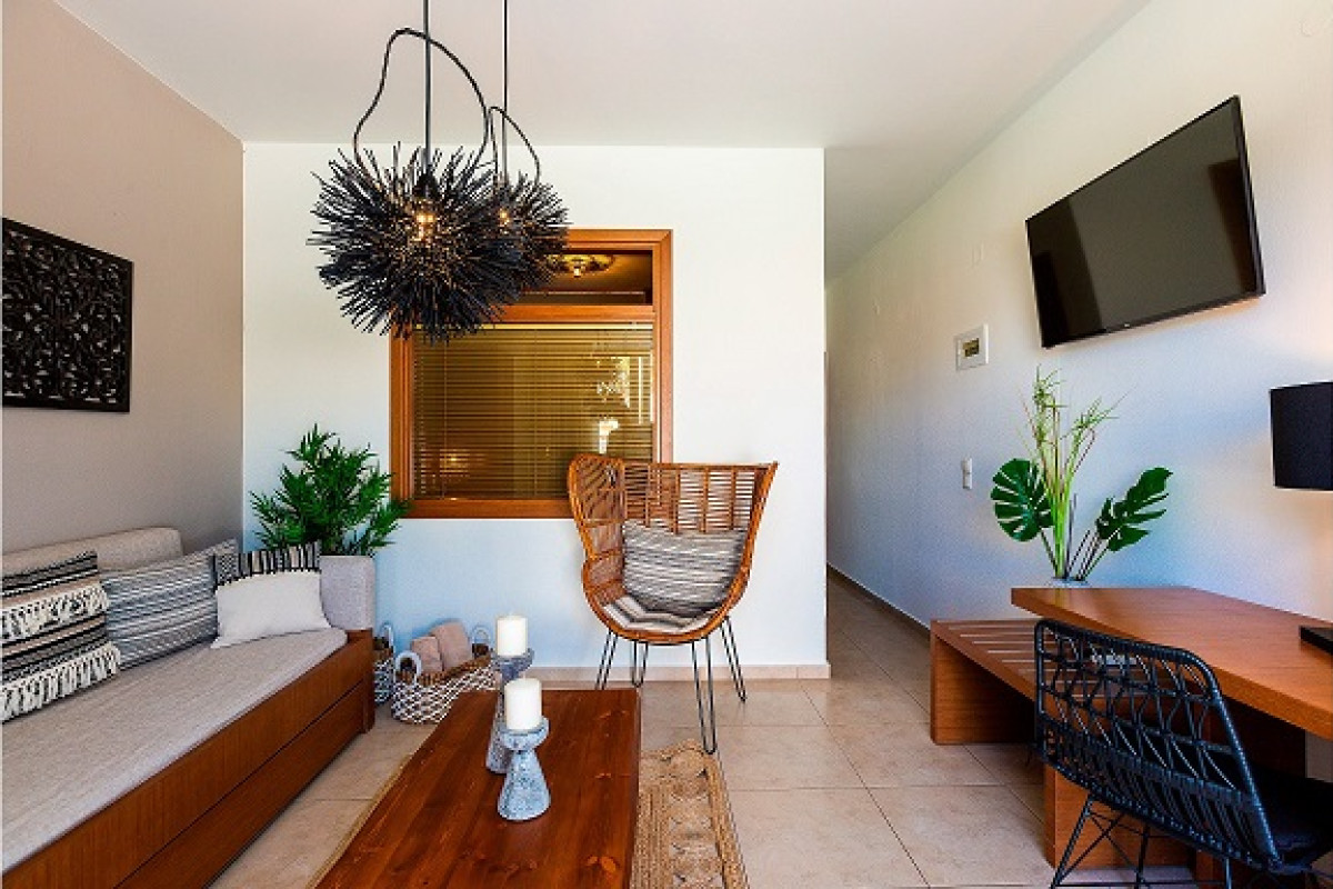 NOSTOS BOUTIQUE HOTEL