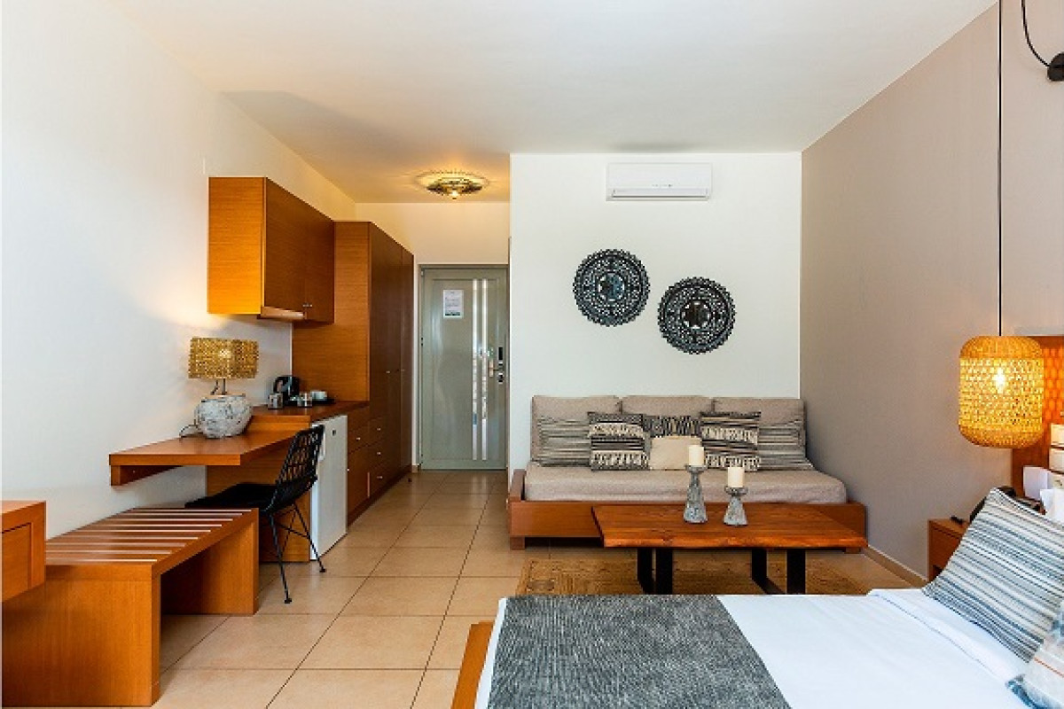 NOSTOS BOUTIQUE HOTEL