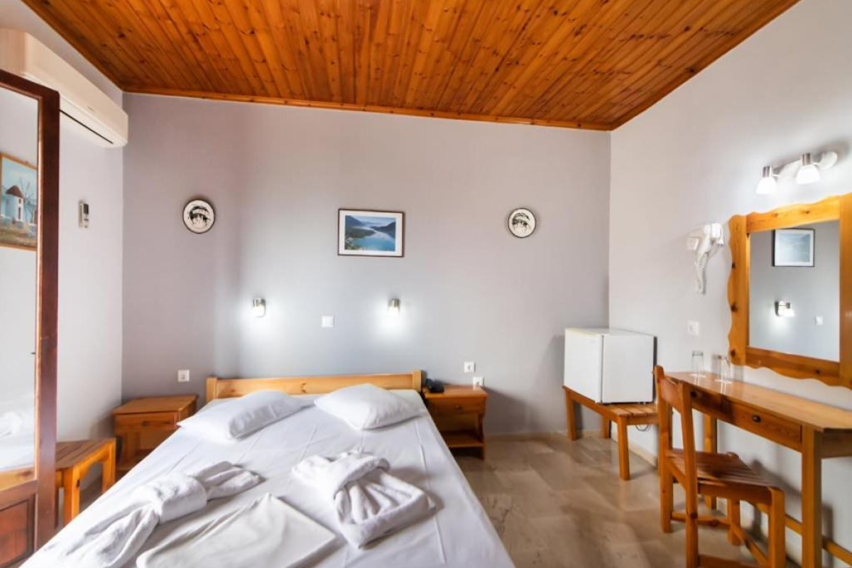 NOSTOS HOTEL