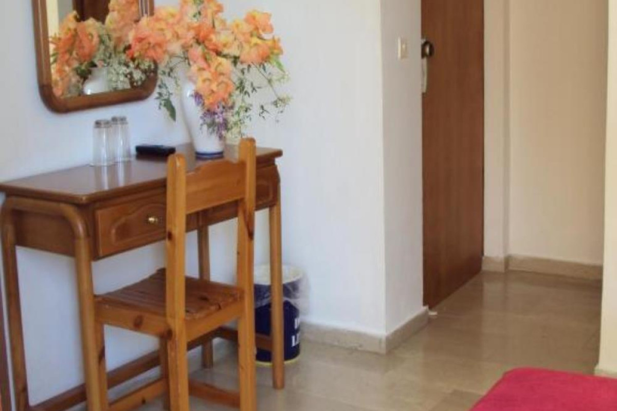 Nostos Hotel