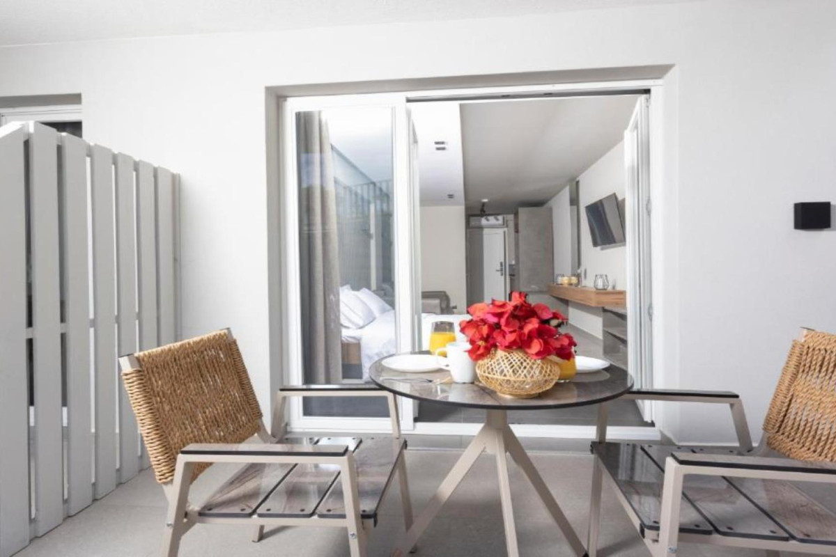 Notos Premium Holiday Apartments